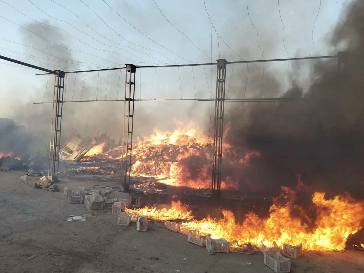 حريق مصنع موالح في الشرقية وإجراءات الأمن والسلامة