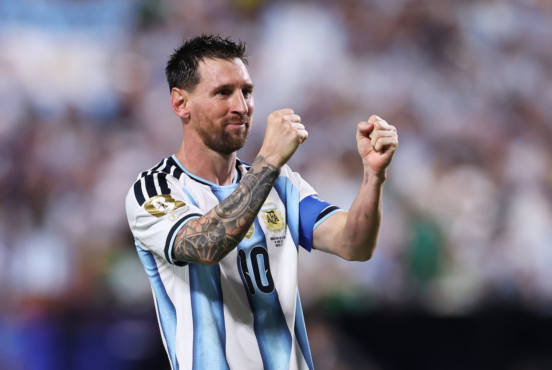ليونيل ميسي يحتفل بهاتريك ضد الجزائر في كأس العالم 2026